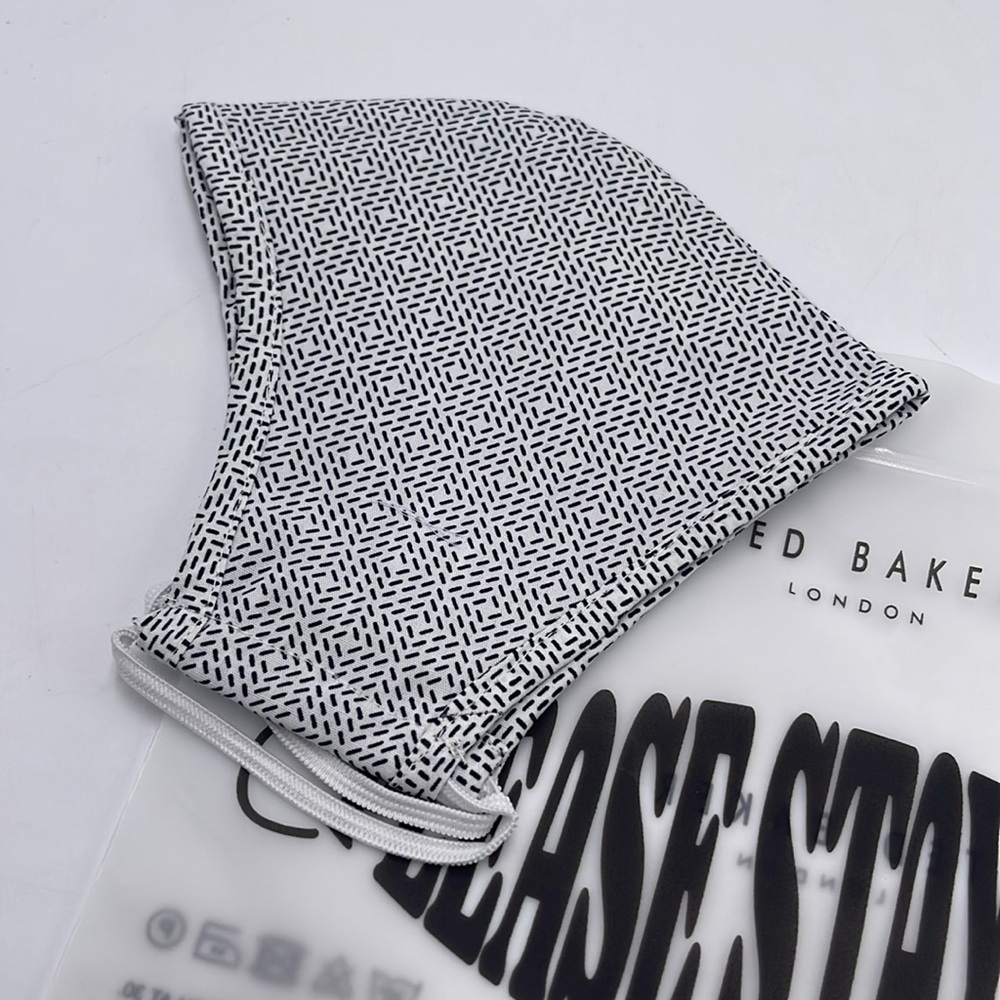 TED BAKER LONDON Reversible Reusable FACE MASK 
NWT 
OS